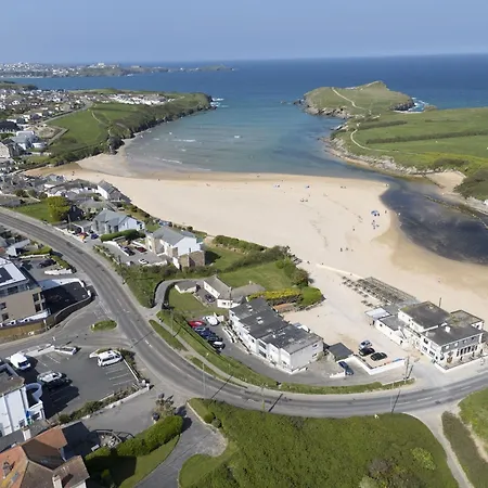 Holiday home 4, Oasis Sands *