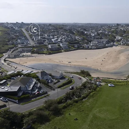 Holiday home 4, Oasis Sands